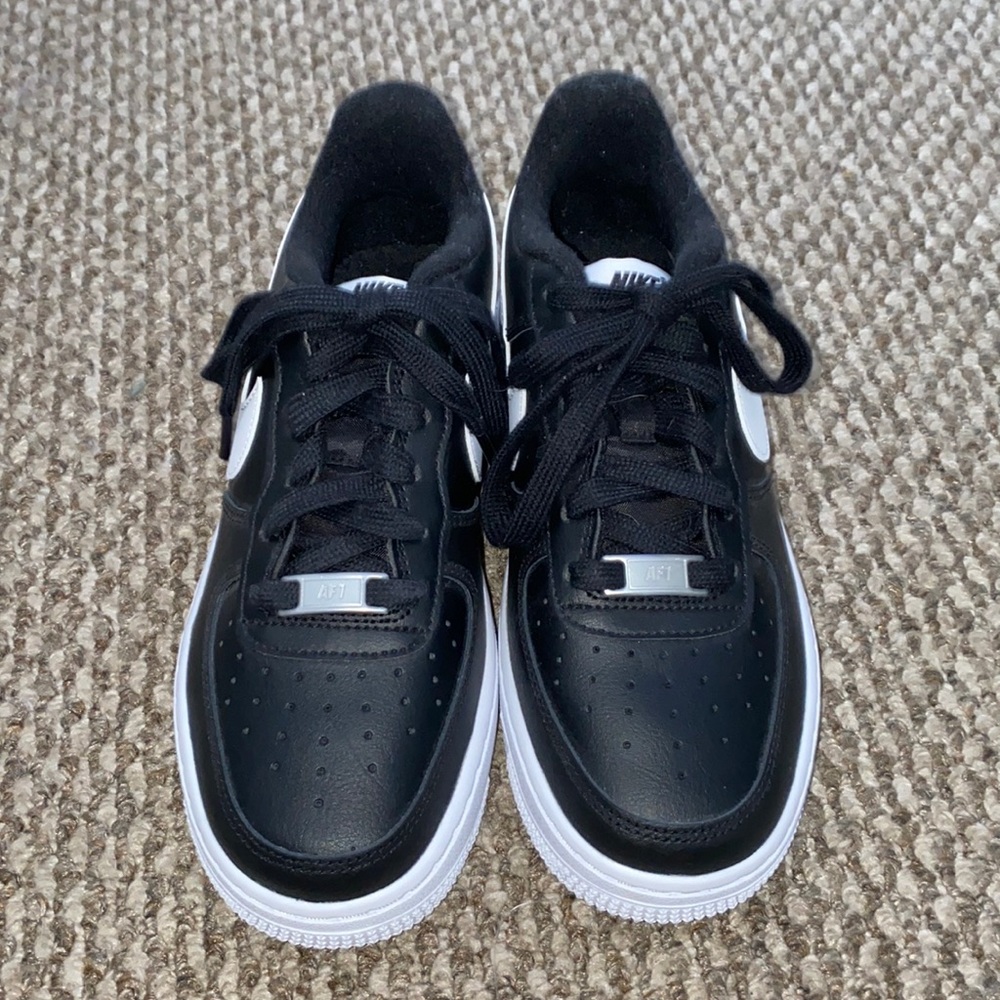 nike air force 1’s low tops